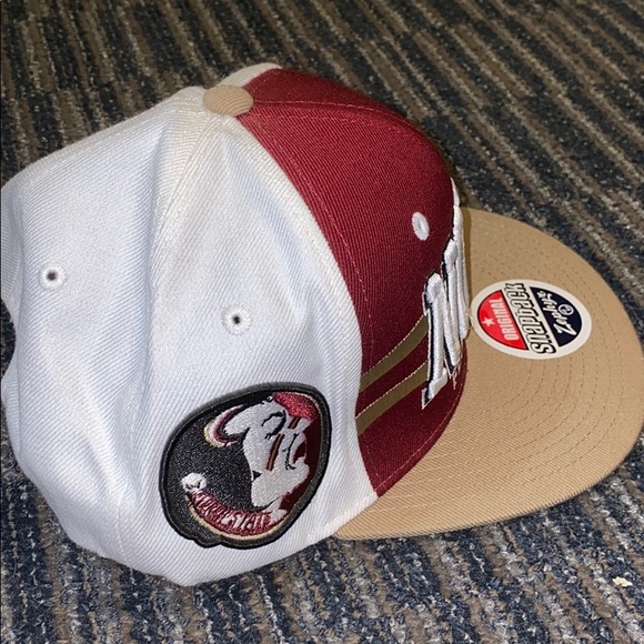 Retro SnapBack - Picture 2 of 4